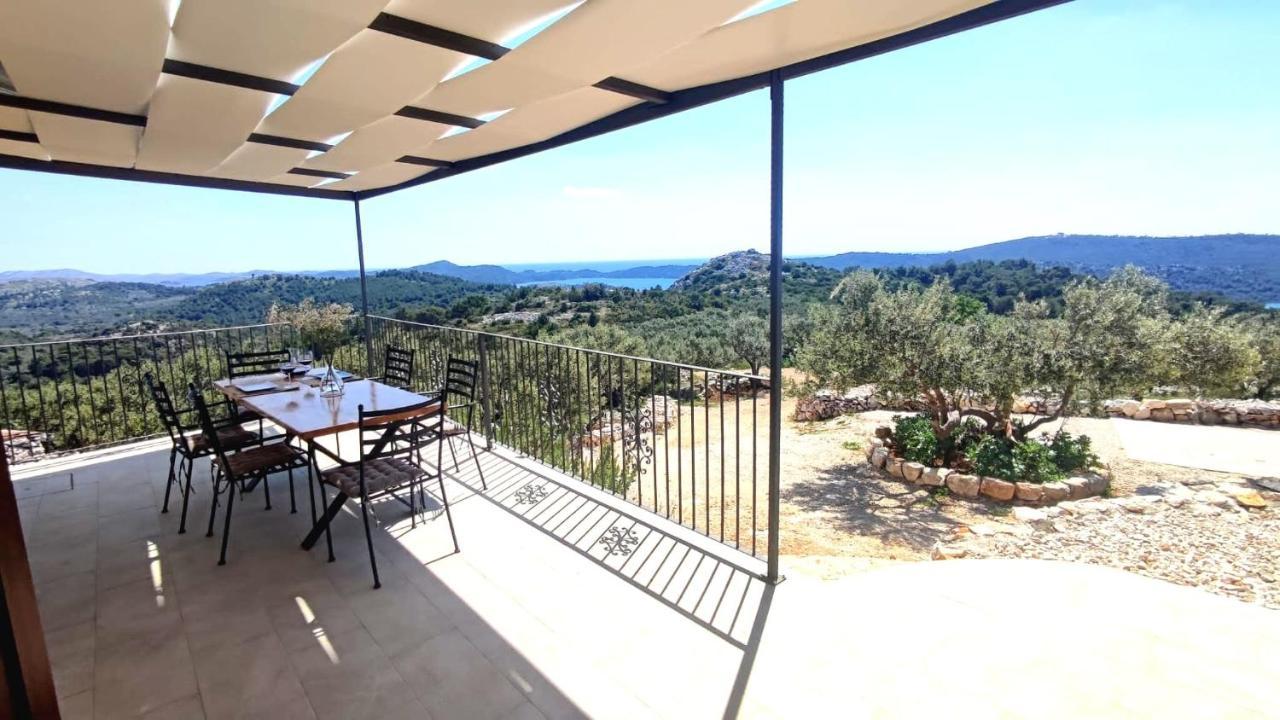 Luxury Stone House In A Nature Park Sali Εξωτερικό φωτογραφία